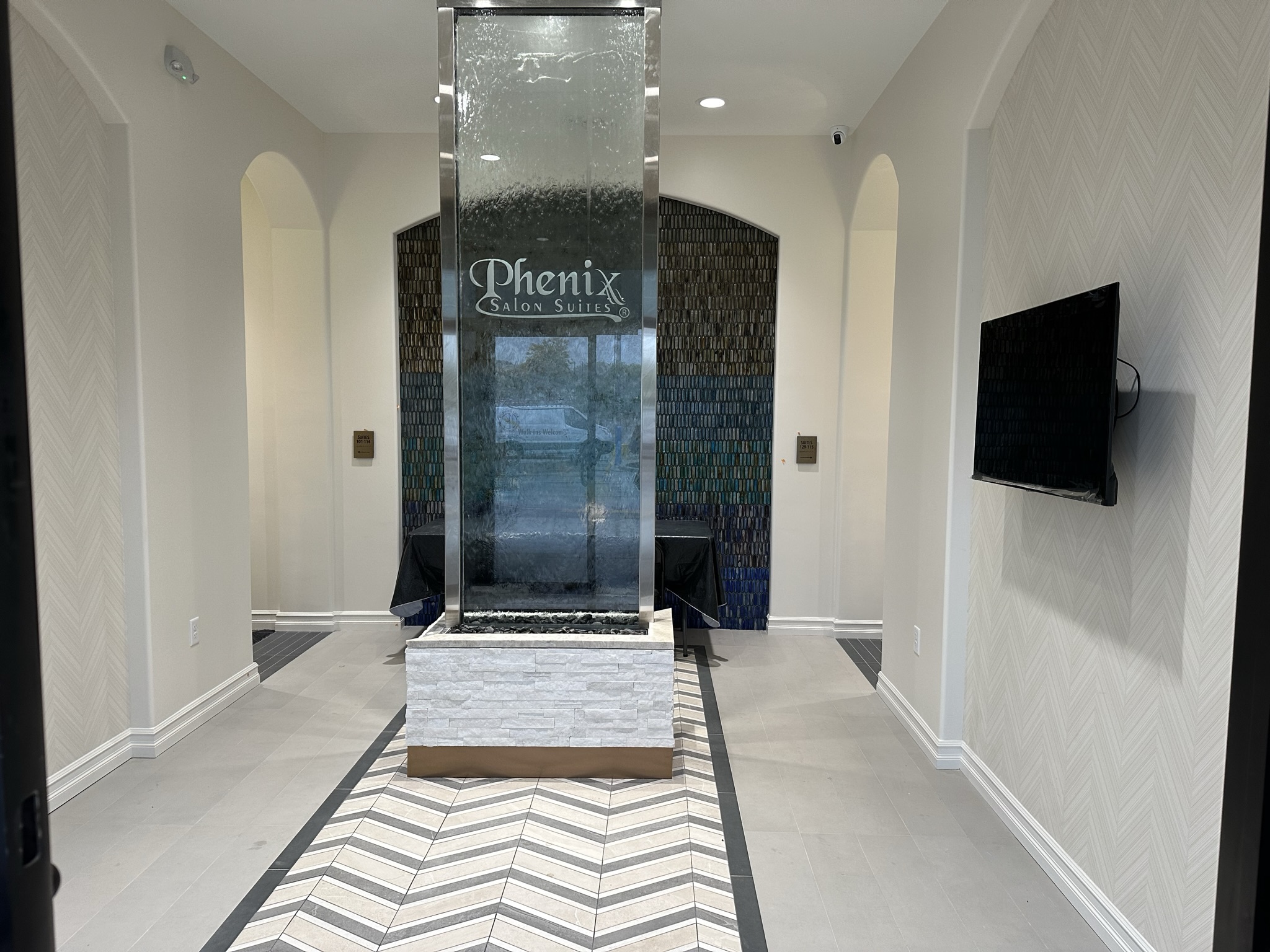 Phenix Salon Construction